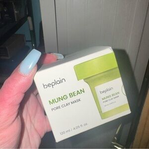 Mung bean pore clay mask